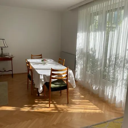 Stadtwohnung Lind Φίλλαχ